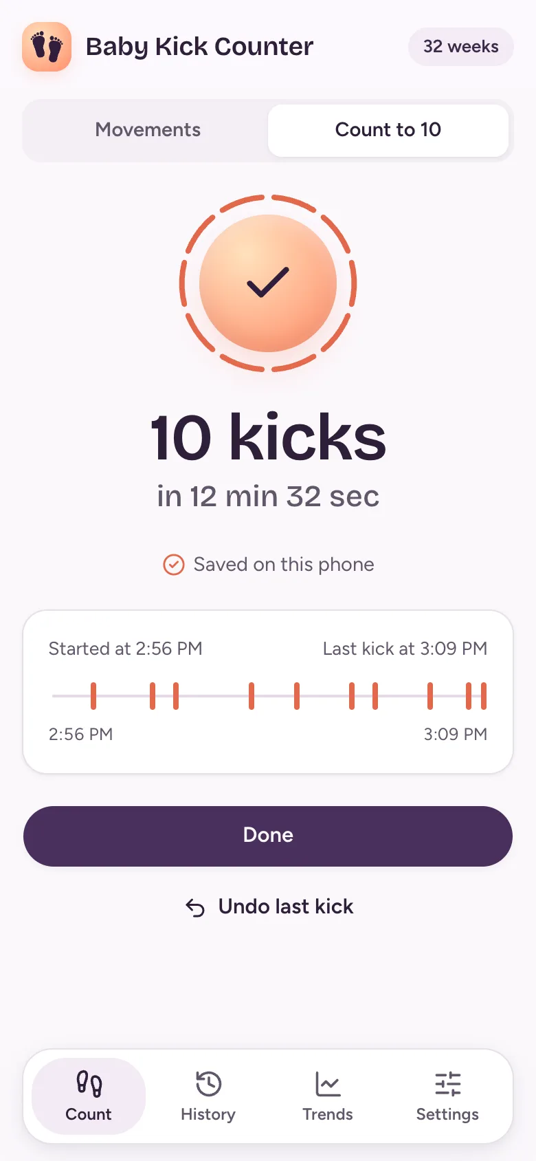 The summary after a count: 10 kicks in 12 minutes 32 seconds, saved on this phone, with the time of each kick.